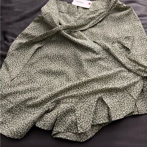 Elegant Green Patterned Skirt